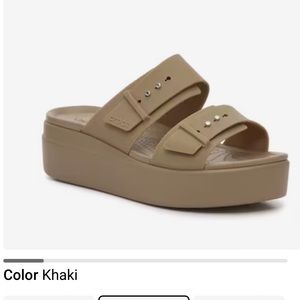 NWT Crocs Brooklyn Buckle Low Wedge